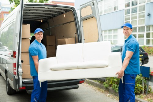 Secure storage facility options in Holloway for household and business items