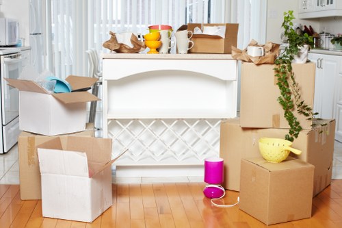 Professional movers handling a short-notice house move in Holloway